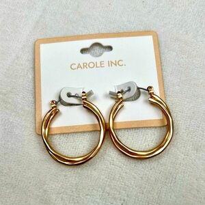 NWT Gold Twisted Hoops Earrings Medium Size Pierced